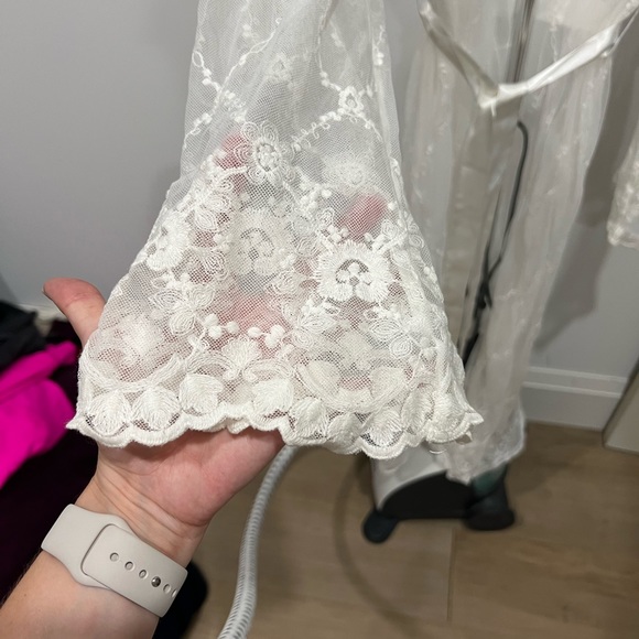 La Vie En Rose Bridal Cover Up - Picture 4 of 5